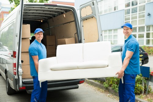 Removal truck hire service for homes in Hadley Wood