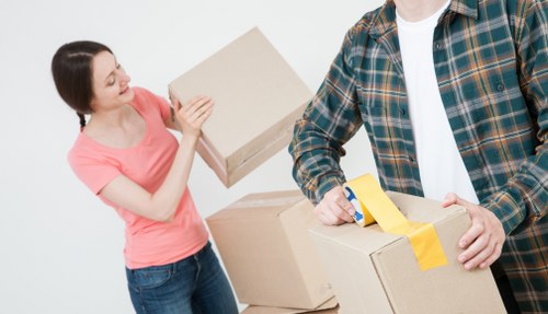 Small removals vehicle for residential and business transport