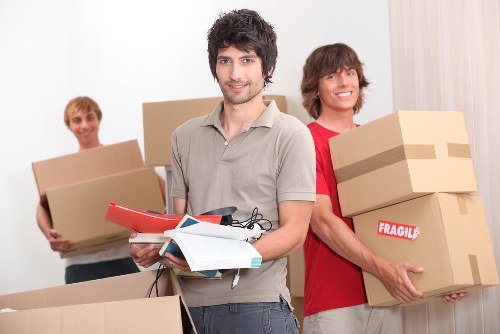 Local office relocation team working near Hadley Wood