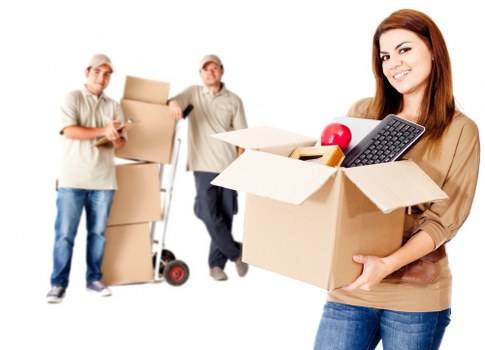 Careful loading and unloading support for a property move in Hadley Wood