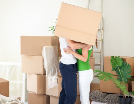 Local moving van service for business and home transport in Hadley Wood